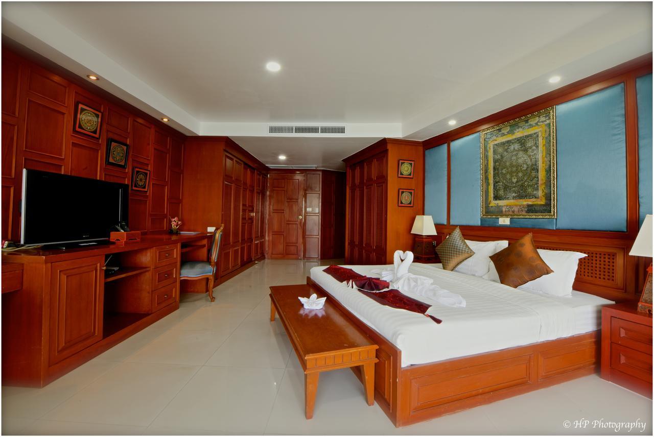 Villa Regtuk Patong Exterior photo