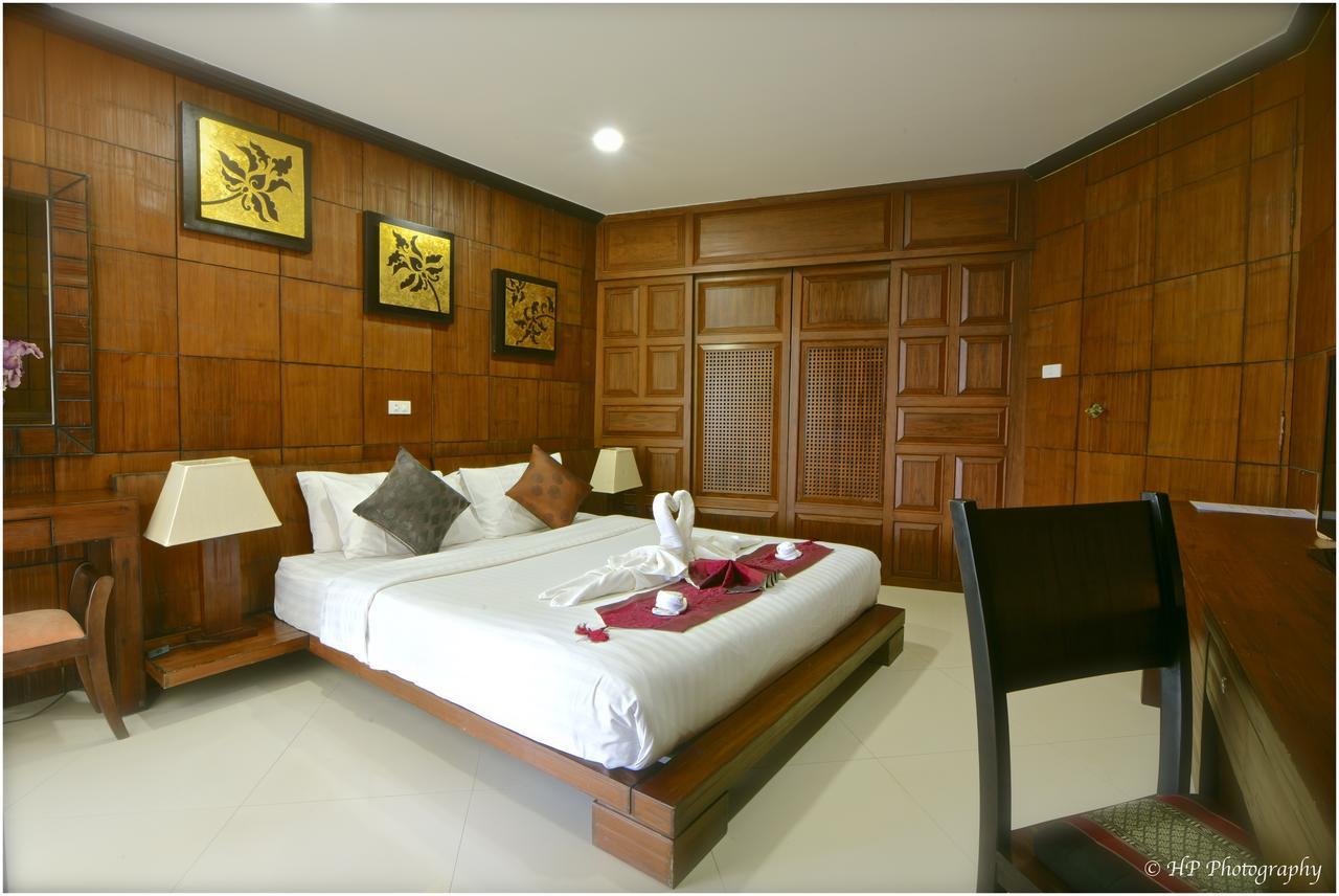 Villa Regtuk Patong Exterior photo